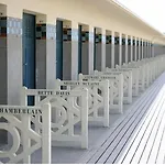 Grand Jardin Centre 800 M * Deauville