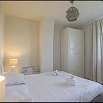 Grand Jardin Centre 800 M Villa