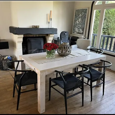 Vila Grand Jardin Centre 800 M