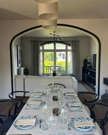 Grand Jardin Centre 800 M Villa