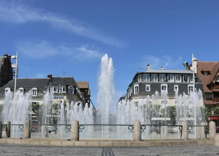 Grand Jardin Centre 800 M *